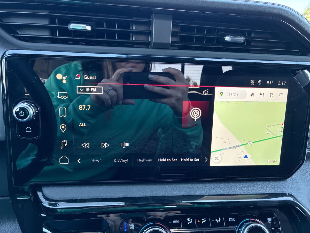 New 2026 GMC Sierra 1500 AT4 w/ Technology Package AWD/4WD image 13