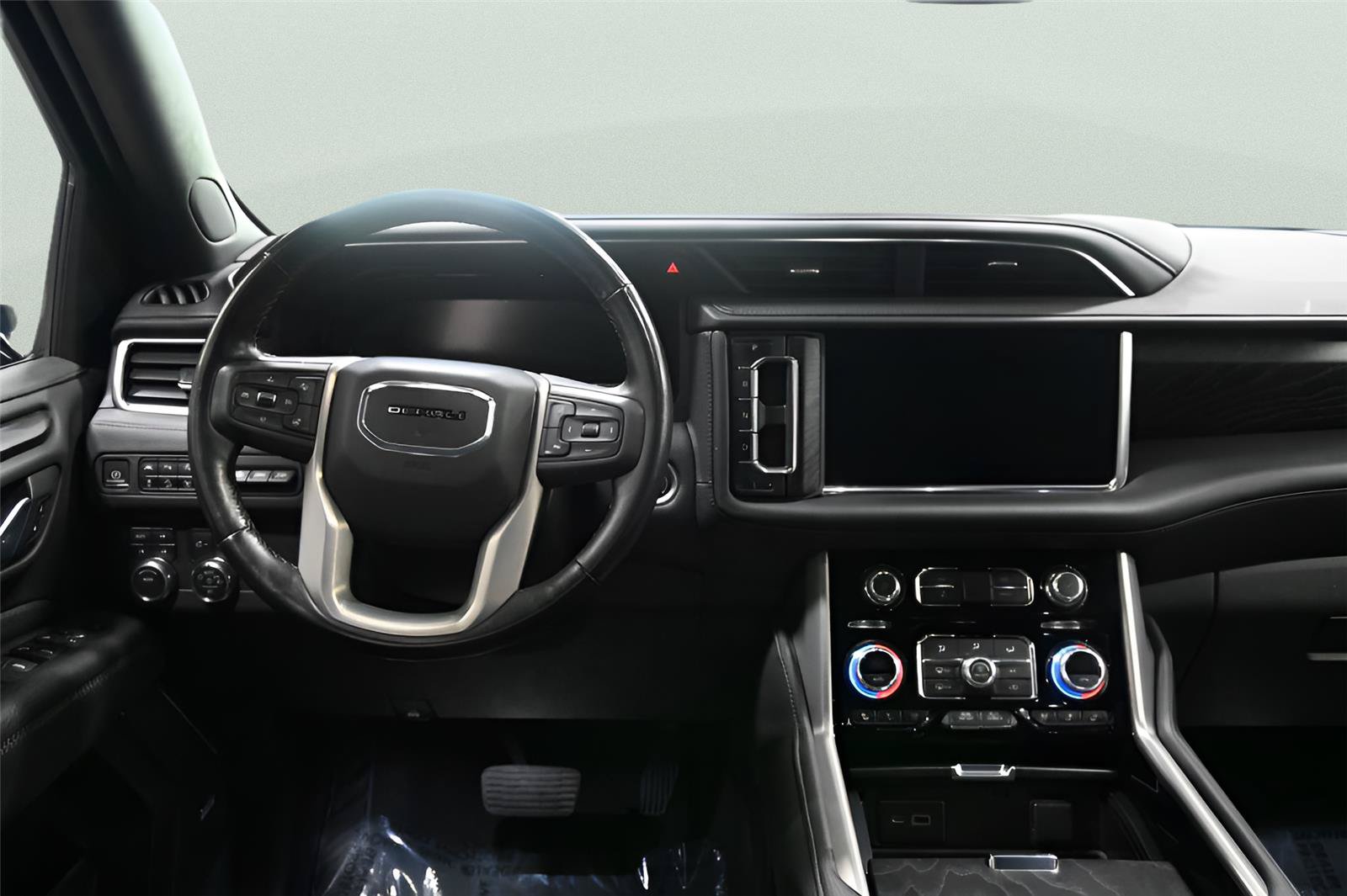 Used 2022 GMC Yukon XL Denali AWD/4WD image 11