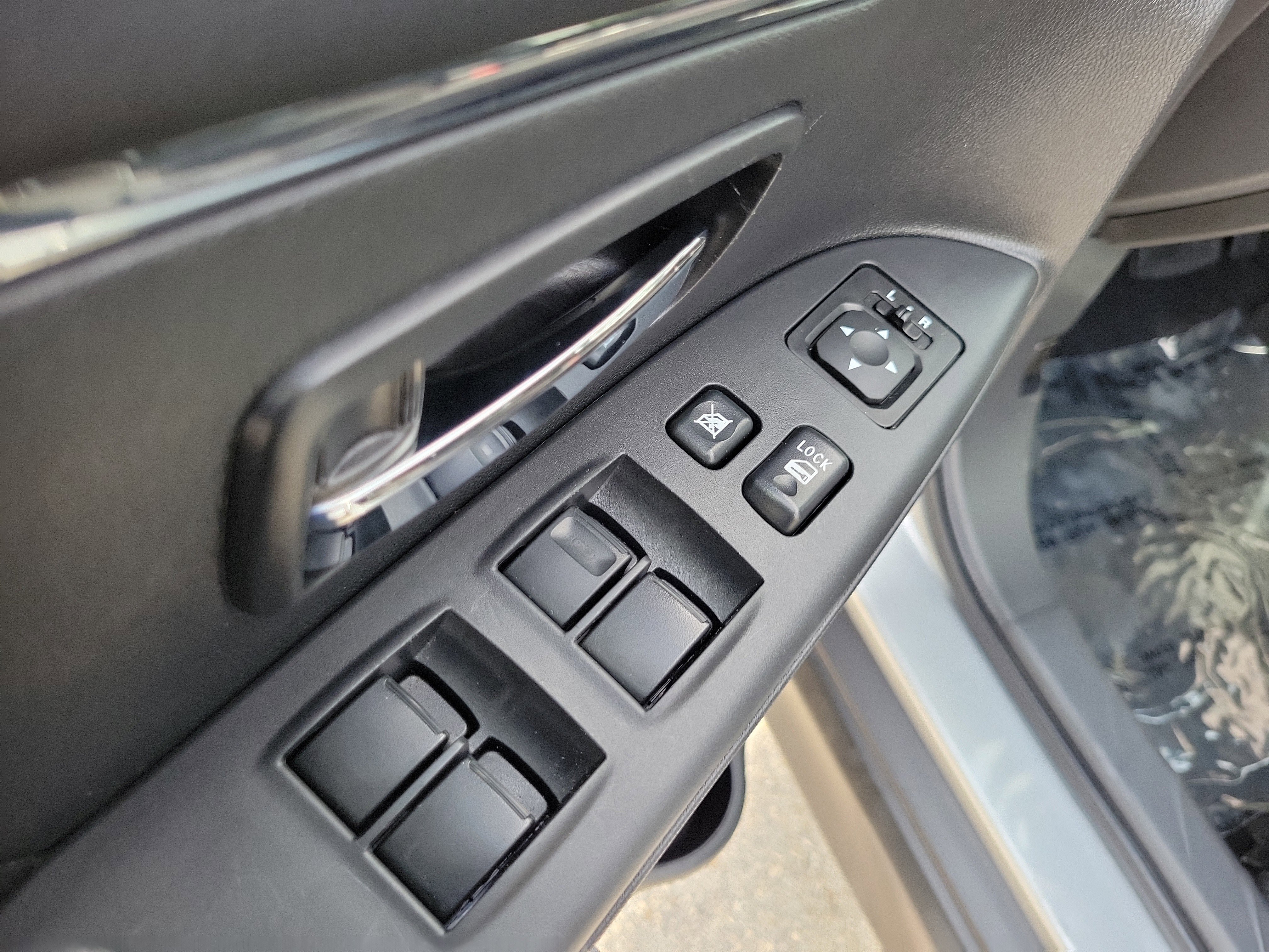 Used 2025 Mitsubishi Outlander Sport LE image 23