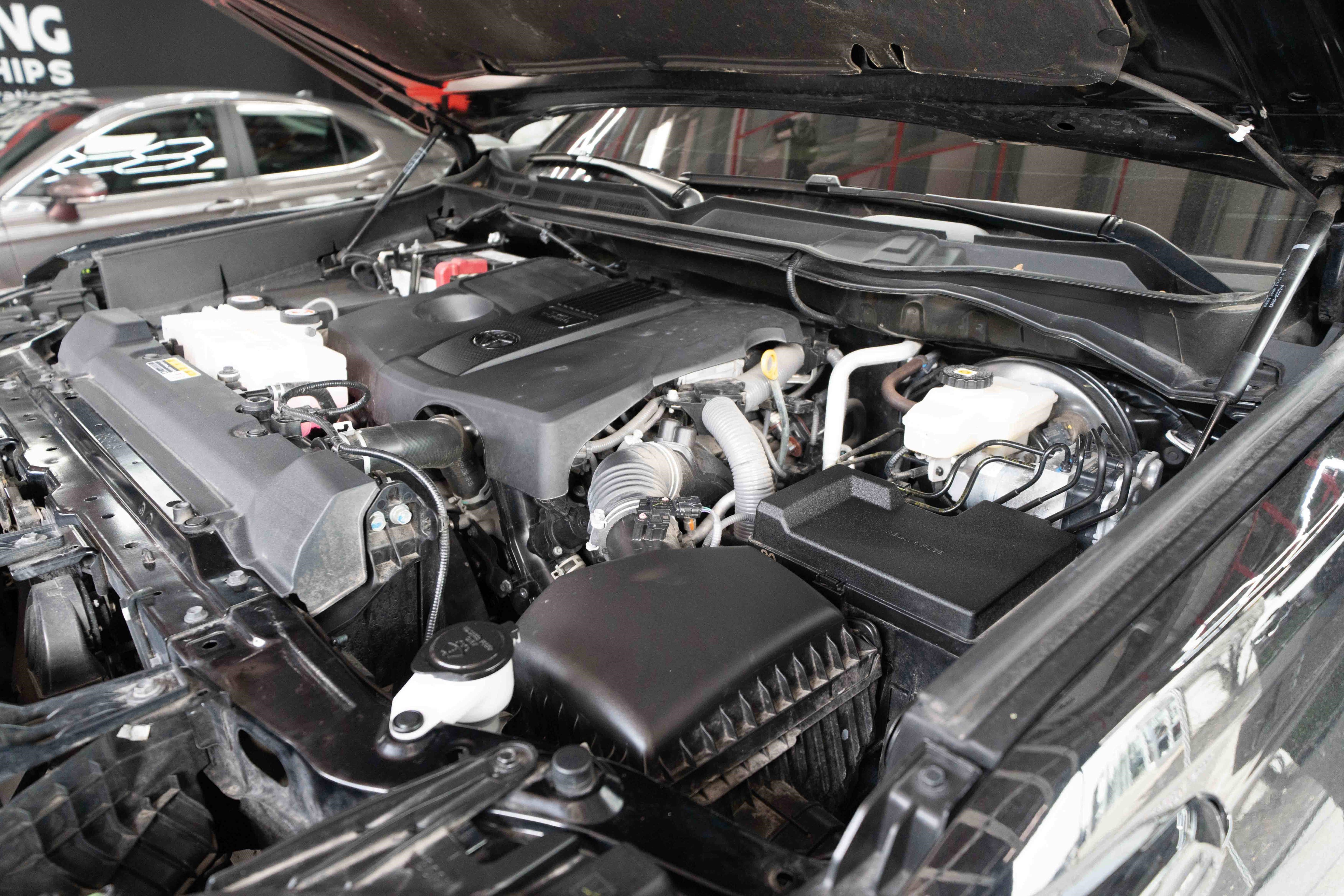 Used 2025 Toyota Tundra SR5 w/ SR5 Convenience Package image 32