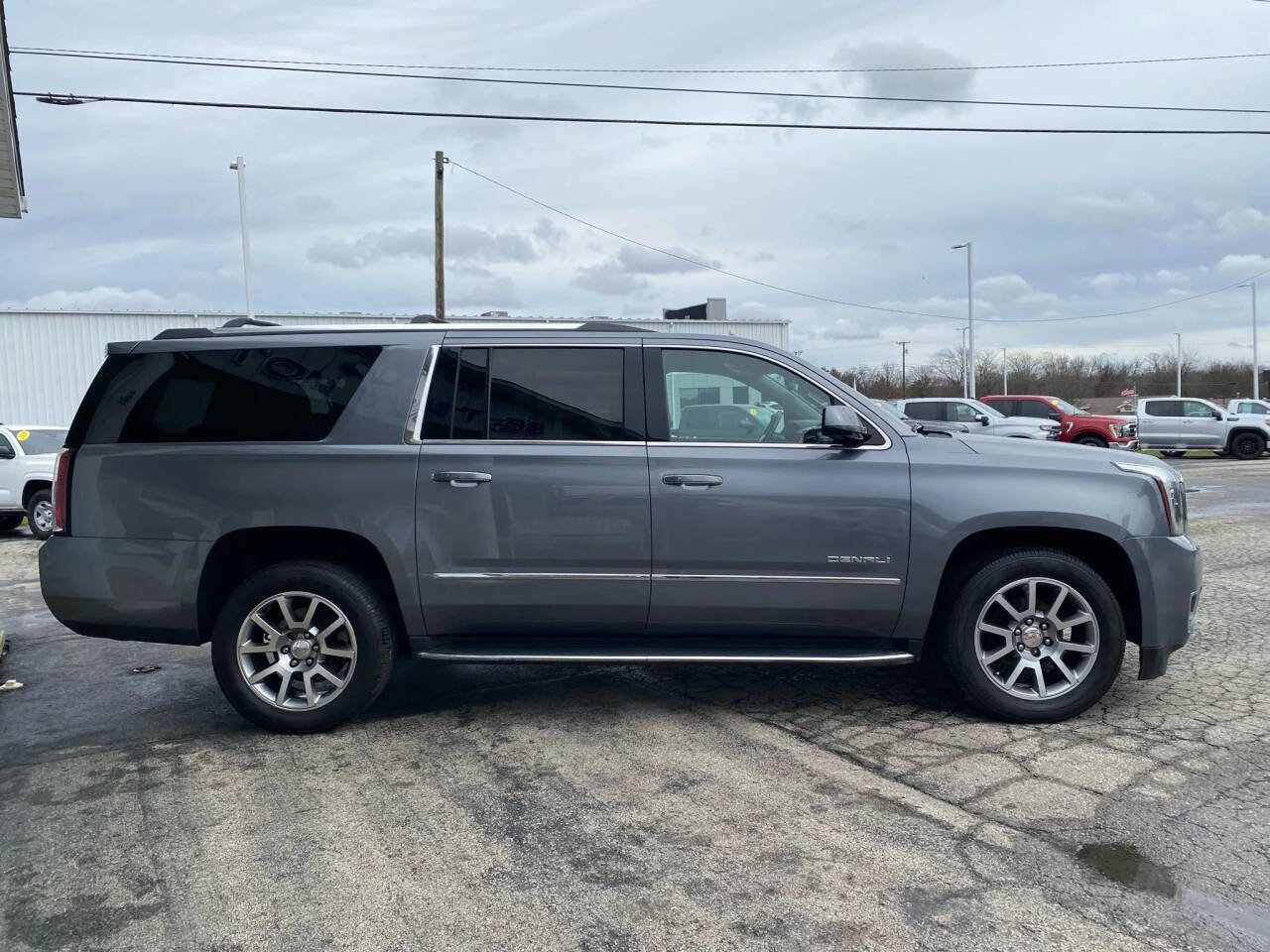 Used 2020 GMC Yukon XL Denali image 6