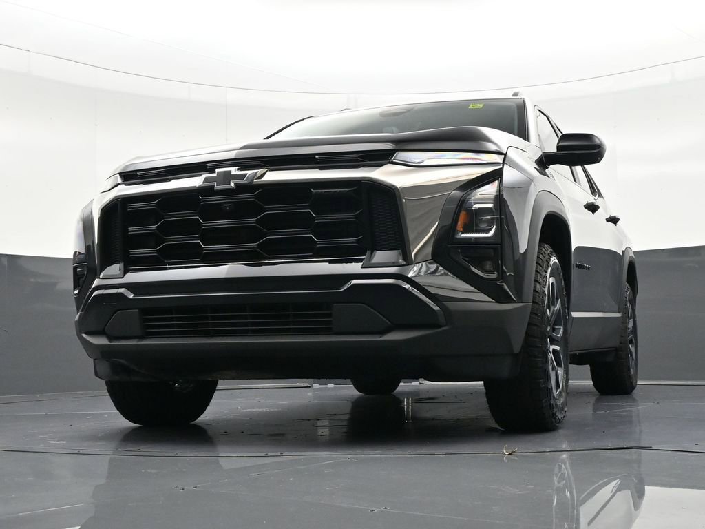 Used 2025 Chevrolet Equinox ACTIV w/ Safety and Technology Package image 29