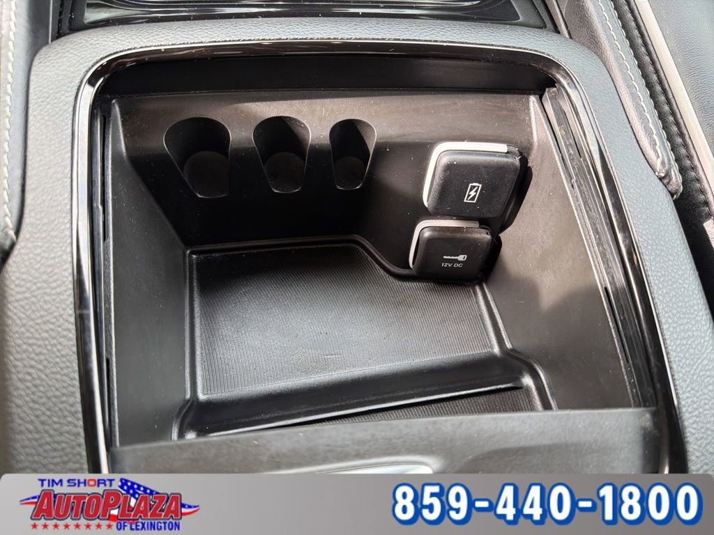 Used 2025 Chrysler Pacifica Limited image 21