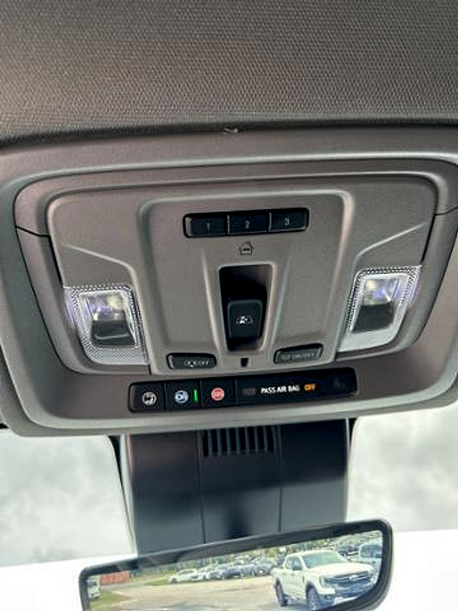 Used 2024 GMC Sierra 1500 Denali w/ Technology Package image 19