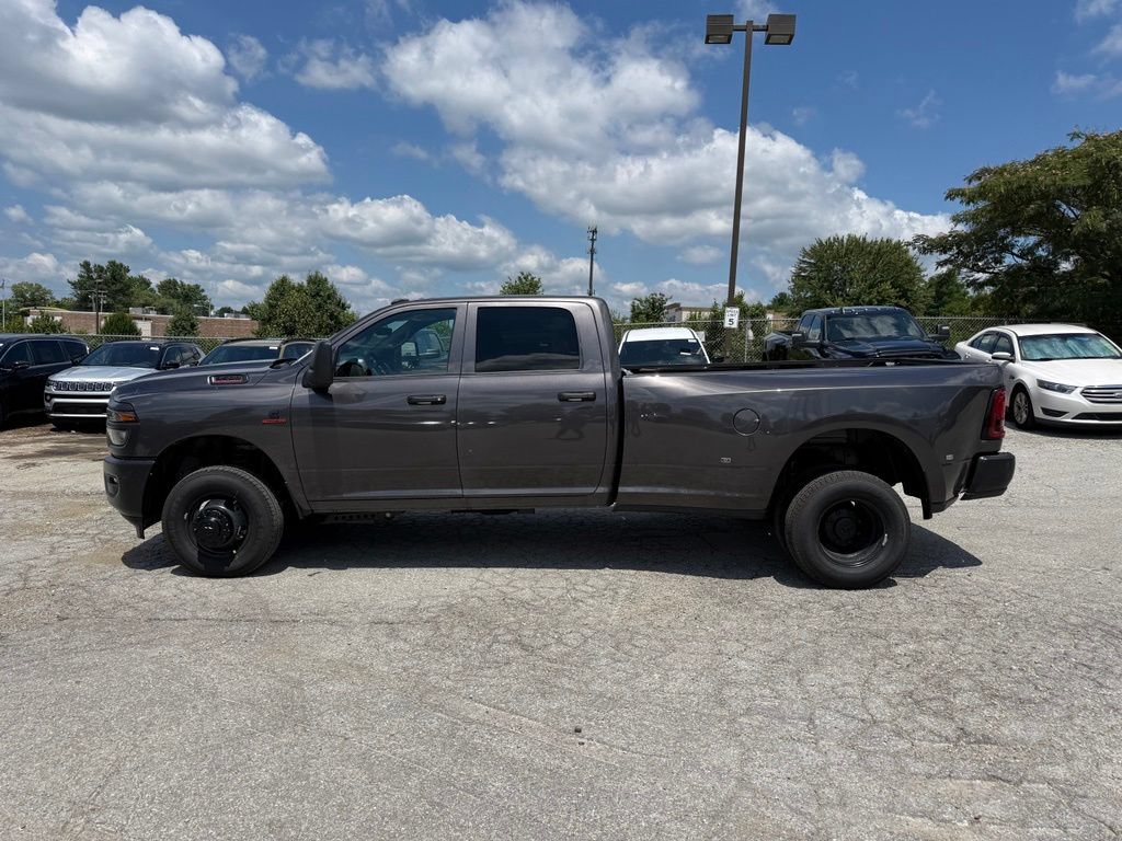 New 2026 RAM 3500 Tradesman AWD/4WD image 10