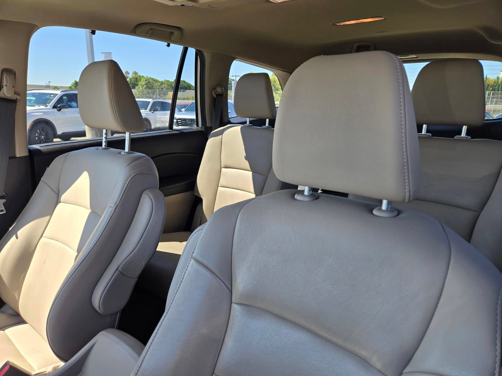 Used 2019 Honda Pilot Touring image 14