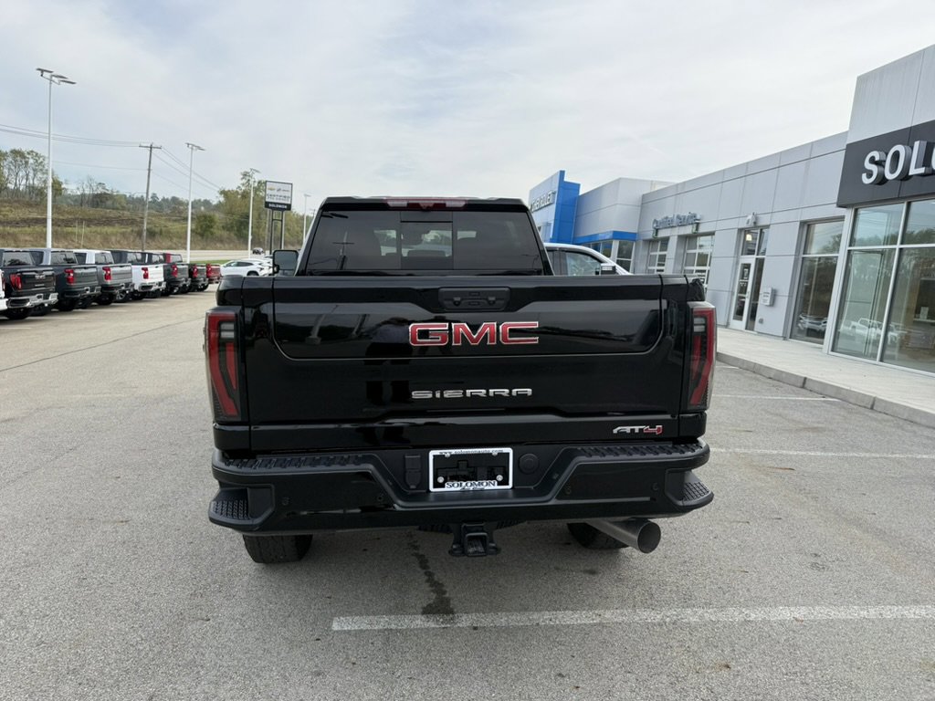 New 2026 GMC Sierra 2500 AT4 w/ Technology Package image 4