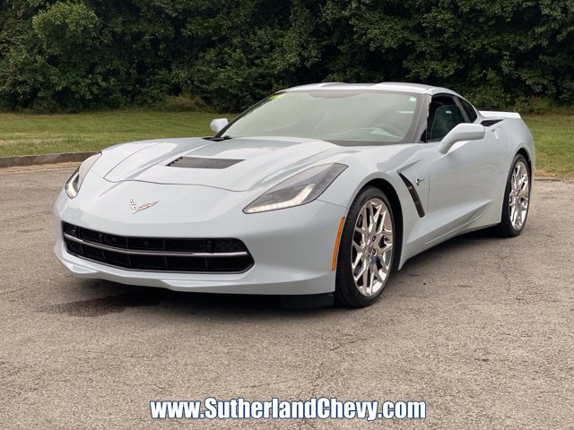 Used 2019 Chevrolet Corvette Stingray Coupe RWD image 3