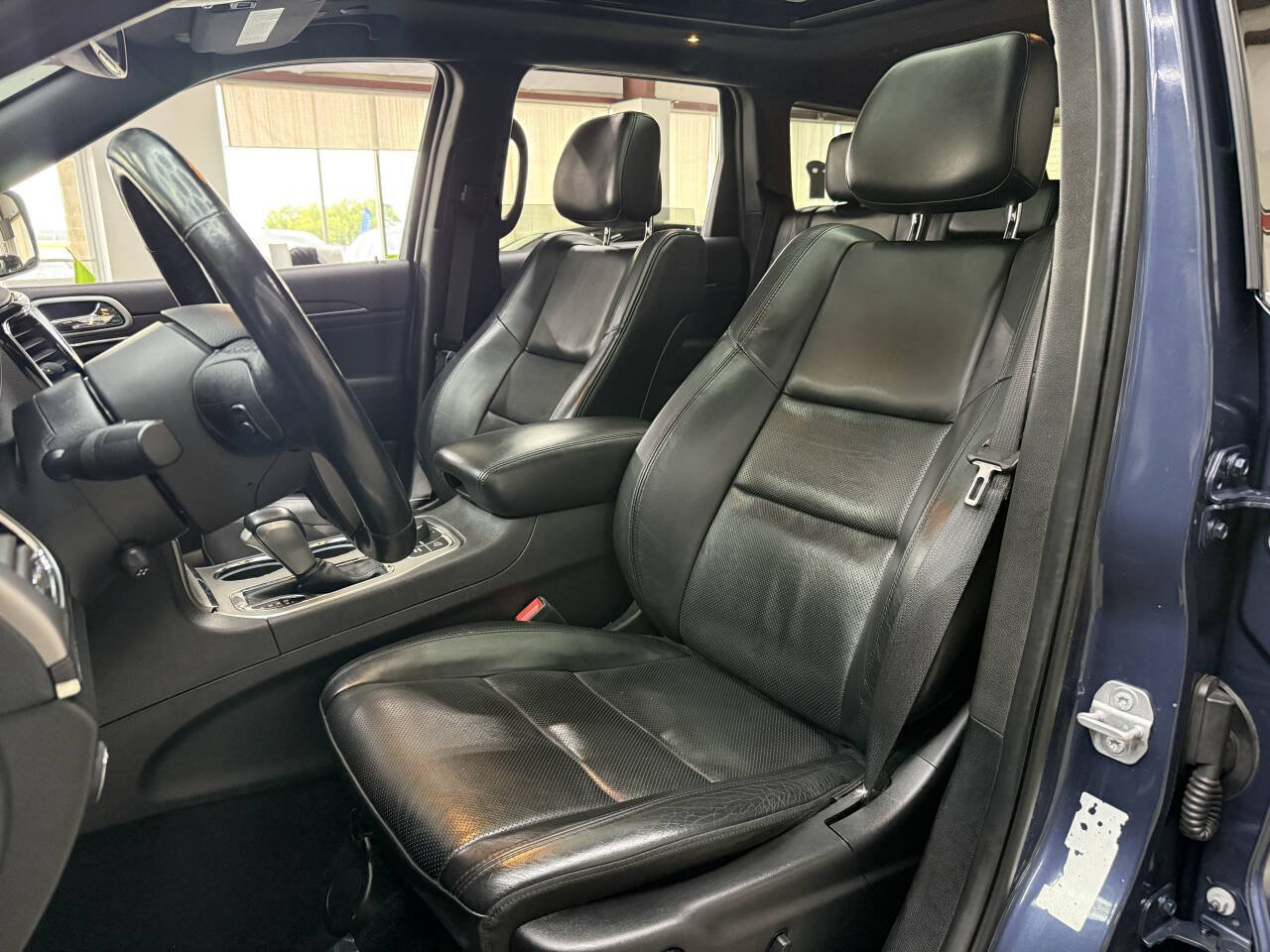 Used 2020 Jeep Grand Cherokee Limited w/ Luxury Group II AWD/4WD image 11
