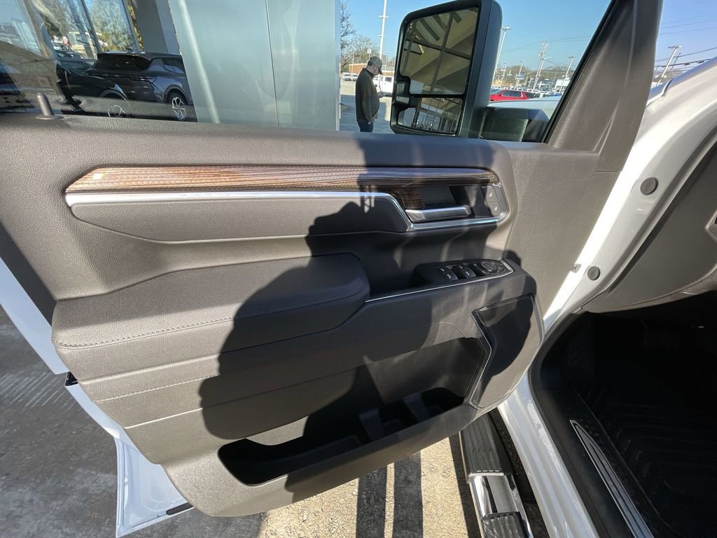 Certified 2026 Chevrolet Silverado 3500 LT w/ All Star Edition AWD/4WD image 21