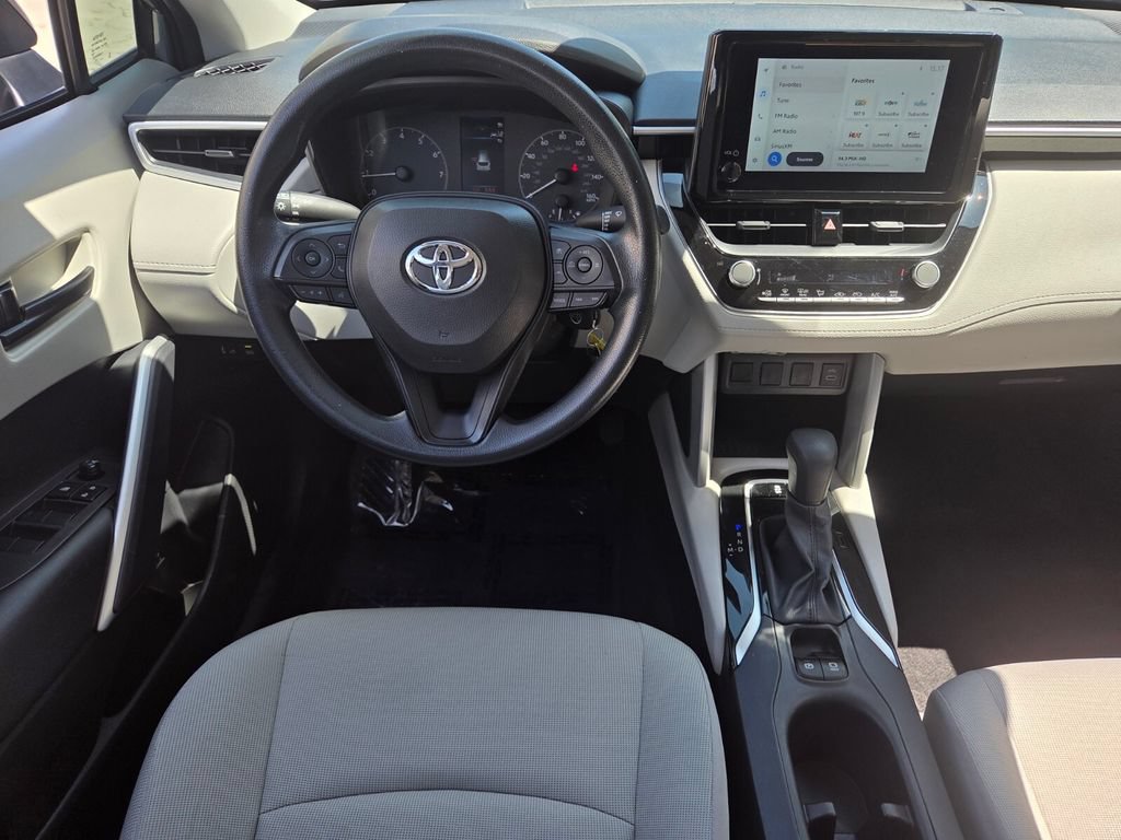 Used 2024 Toyota Corolla Cross L FWD image 12