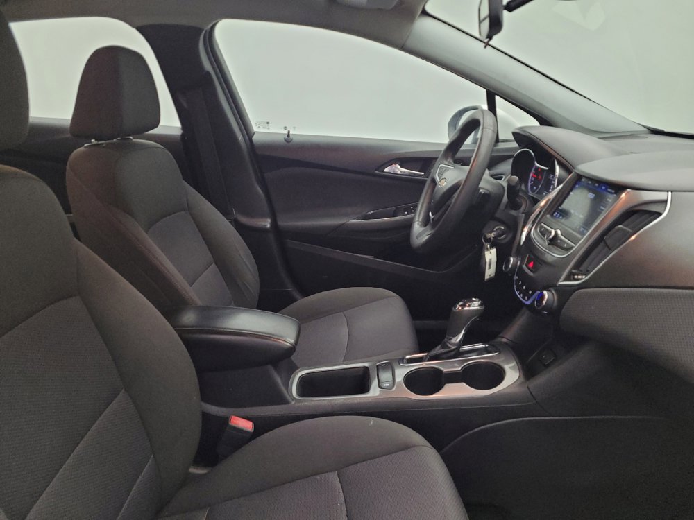 Used 2019 Chevrolet Cruze LT FWD image 21