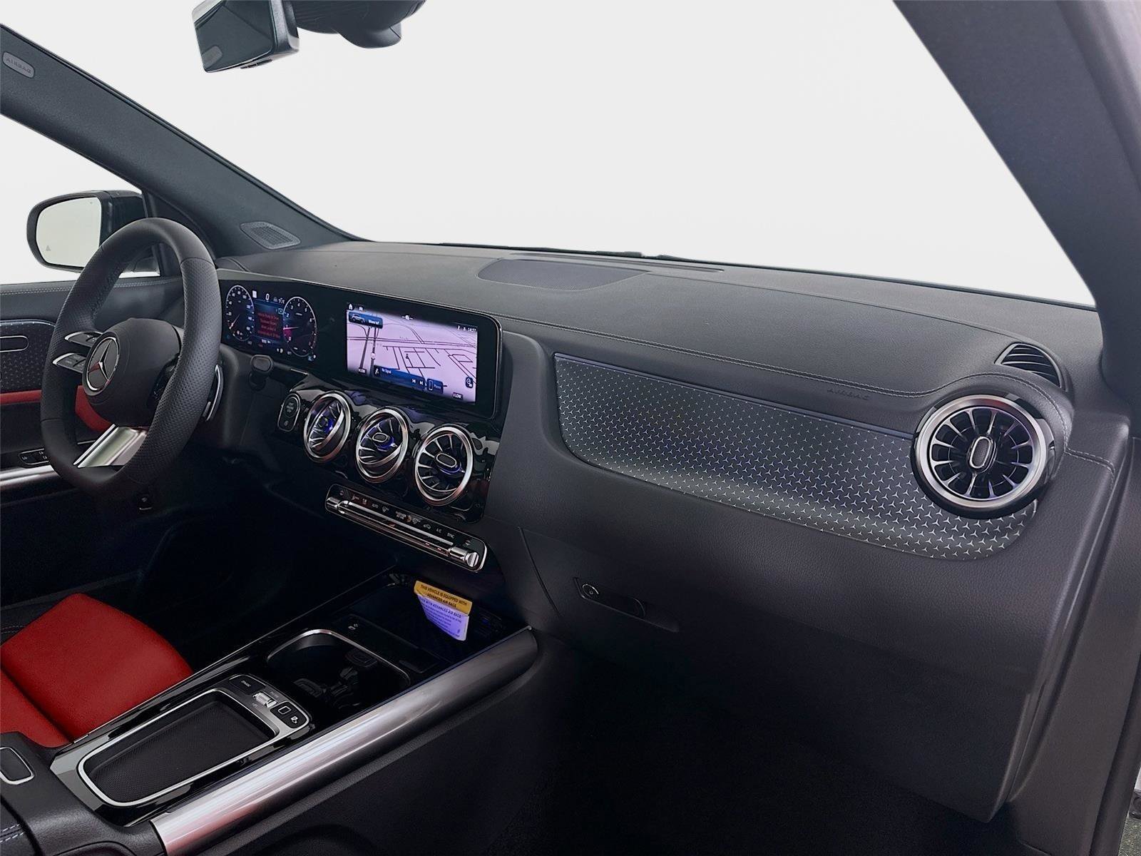 Certified 2026 Mercedes-Benz GLA 250 4MATIC image 37