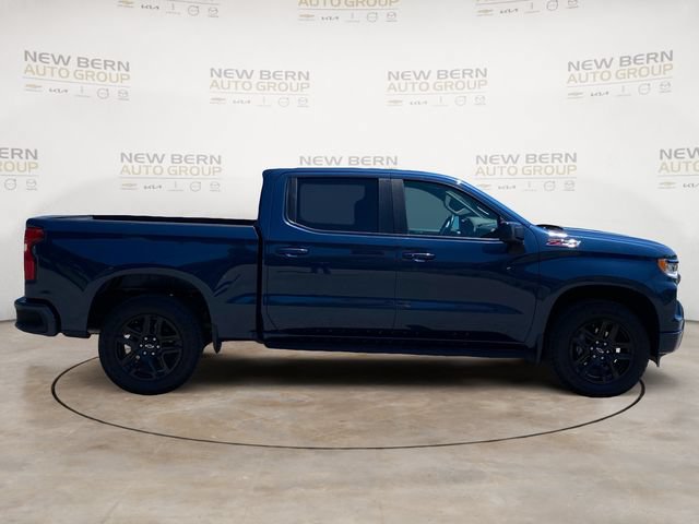 Used 2023 Chevrolet Silverado 1500 RST w/ Z71 Off-Road Package AWD/4WD image 6