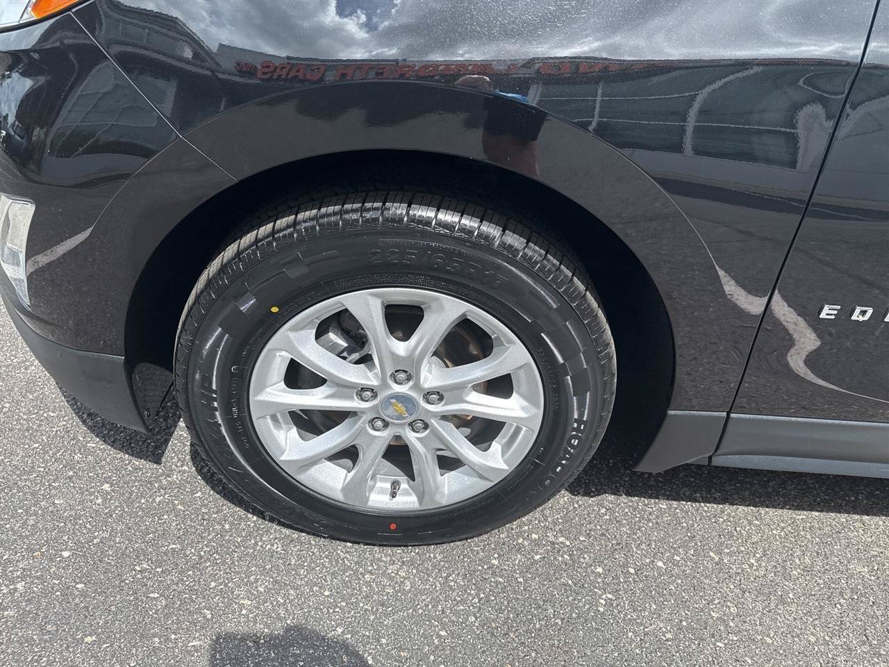 Used 2019 Chevrolet Equinox LT FWD image 16