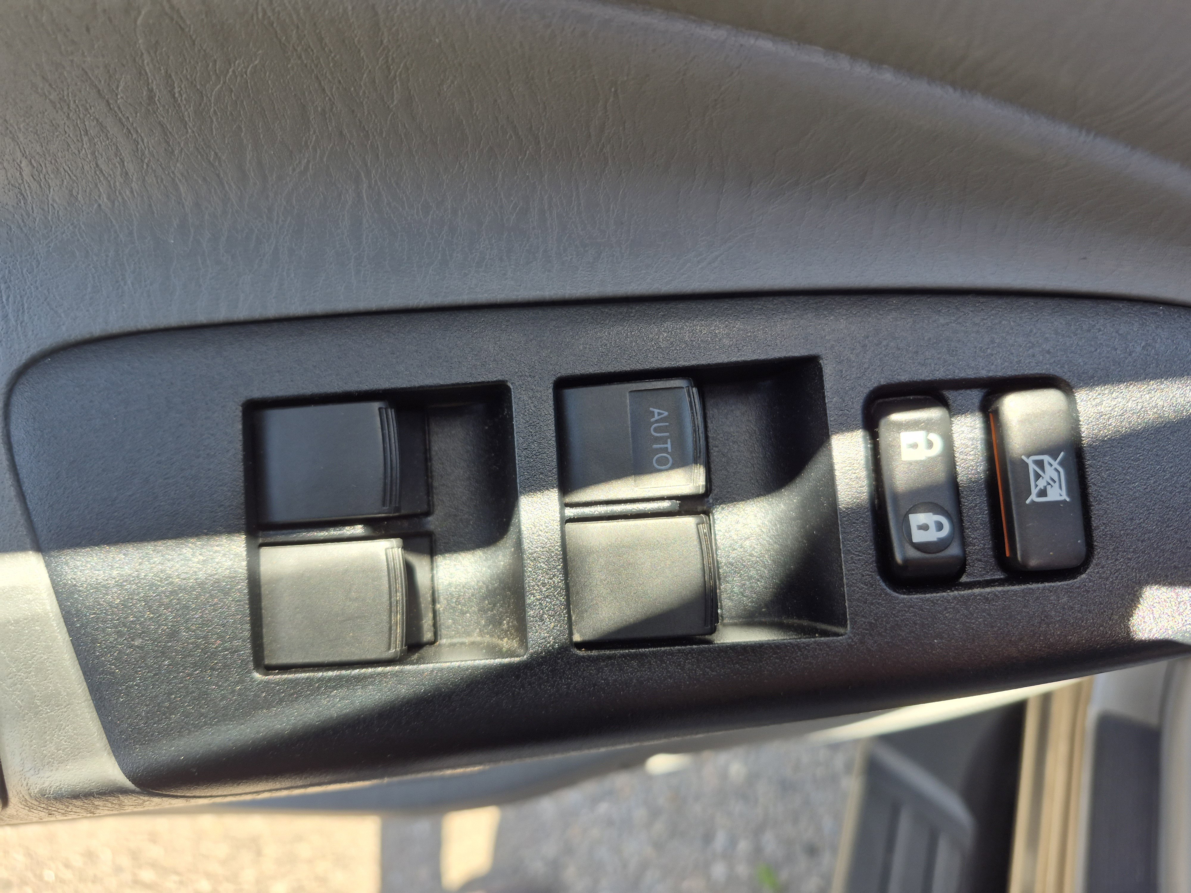 Used 2015 Toyota Tacoma PreRunner w/ TRD Sport Package RWD image 13