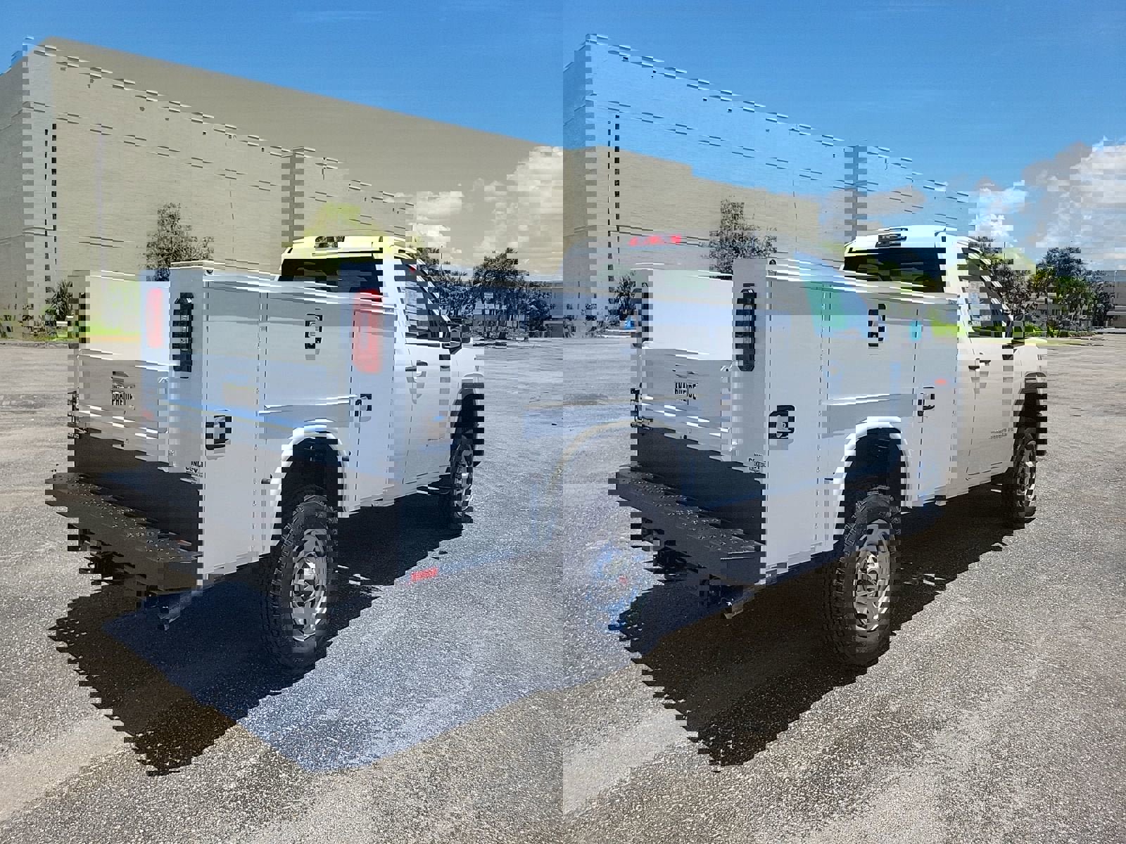 New 2025 GMC Sierra 2500 Pro w/ Convenience Package image 5