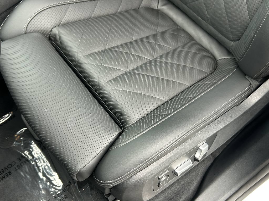 Used 2026 BMW X5 sDrive40i w/ Parking Assistance Package RWD image 15