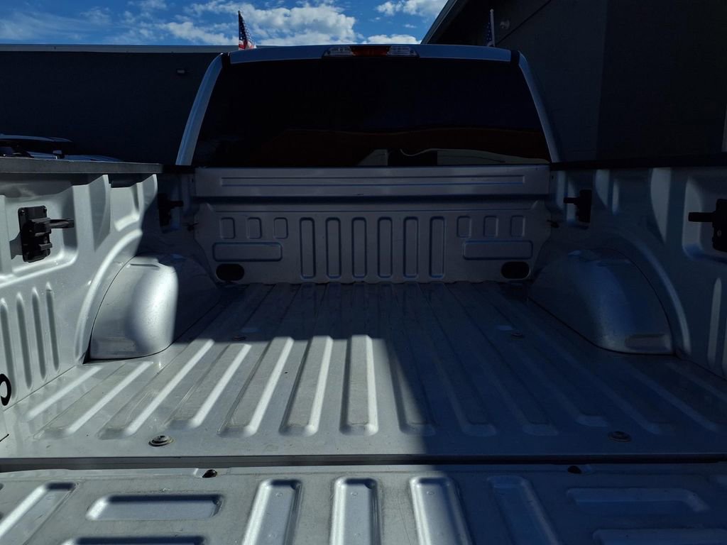 Used 2019 Ford F150 Lariat image 19