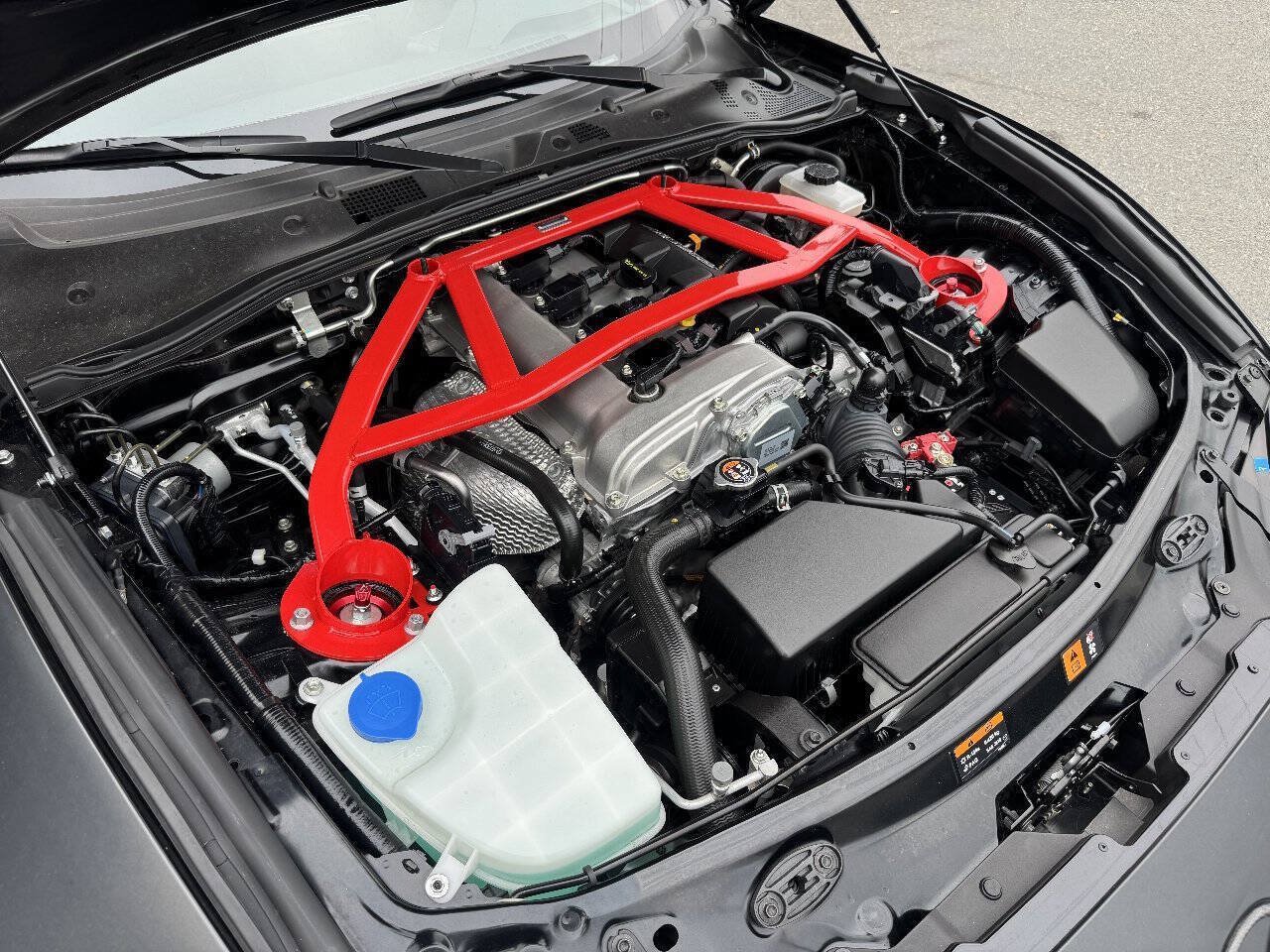 Used 2017 MAZDA MX-5 Miata Club w/ Brembo/BBS Package RWD image 15