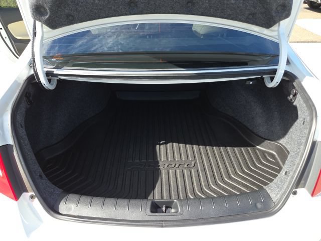 Used 2014 Honda Accord EX-L image 17