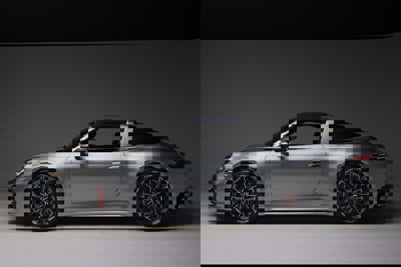 Used 2021 Porsche 911 Targa 4S image 6