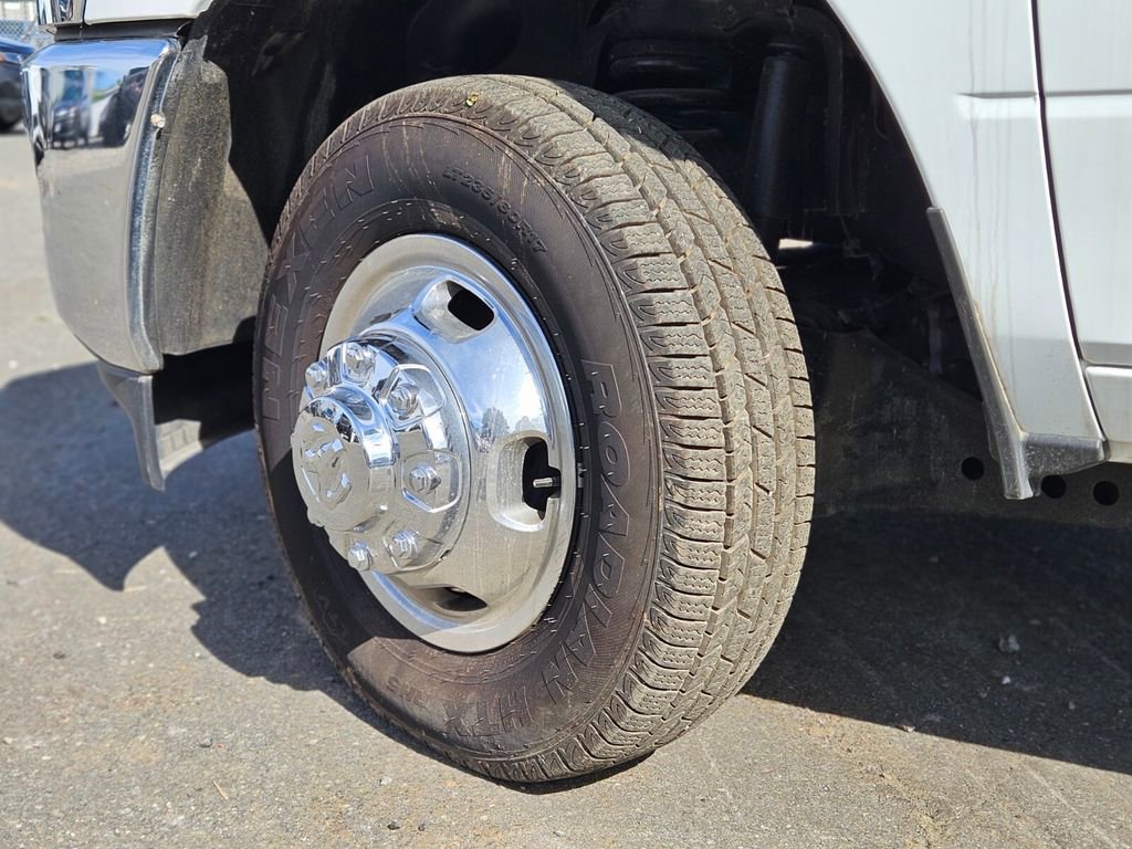 New 2024 RAM 3500 Tradesman w/ Chrome Appearance Group image 31