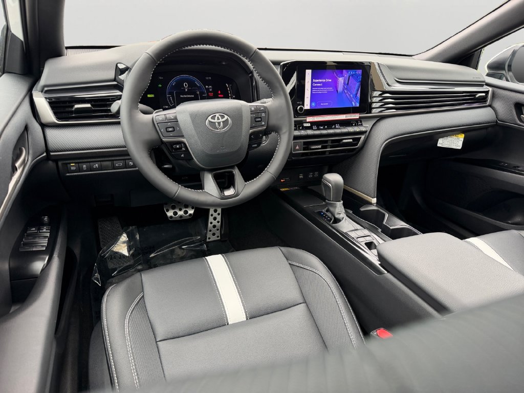 Used 2026 Toyota Camry SE w/ Convenience Package FWD image 13