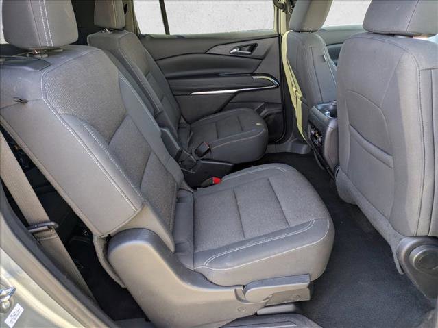 Used 2024 Chevrolet Traverse LT image 21