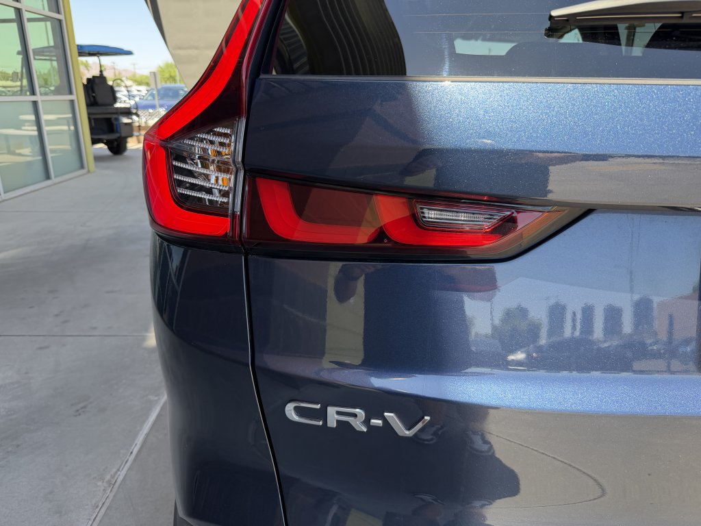 Used 2025 Honda CR-V LX image 14