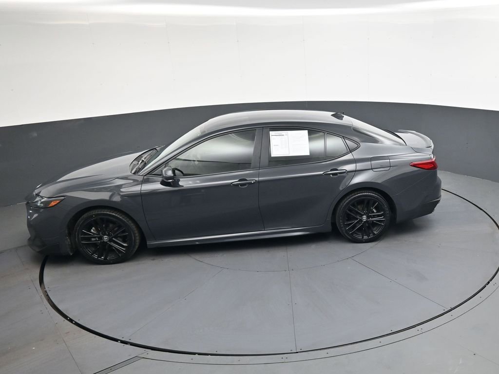 Used 2025 Toyota Camry SE w/ Convenience Package image 33