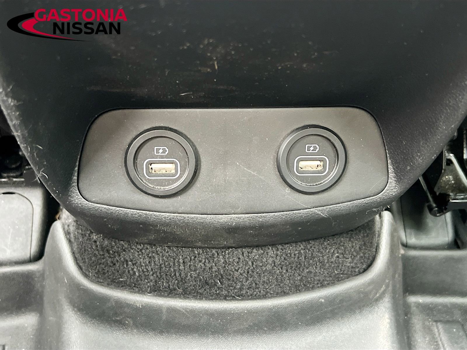 Used 2023 Hyundai Santa Fe SEL w/ Premium Package image 33