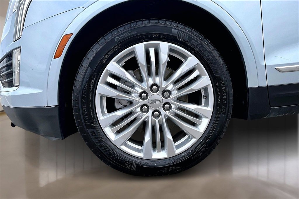 Used 2017 Cadillac XT5 Premium Luxury image 8