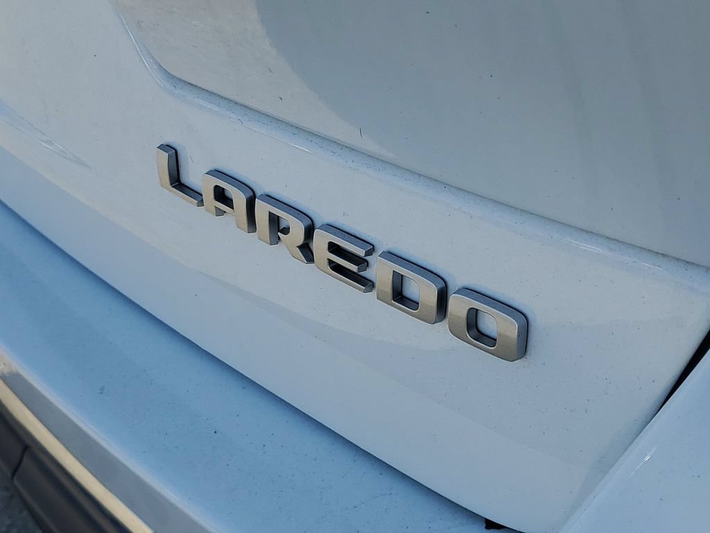 Used 2024 Jeep Grand Cherokee Laredo w/ Luxury Tech Group I AWD/4WD image 6