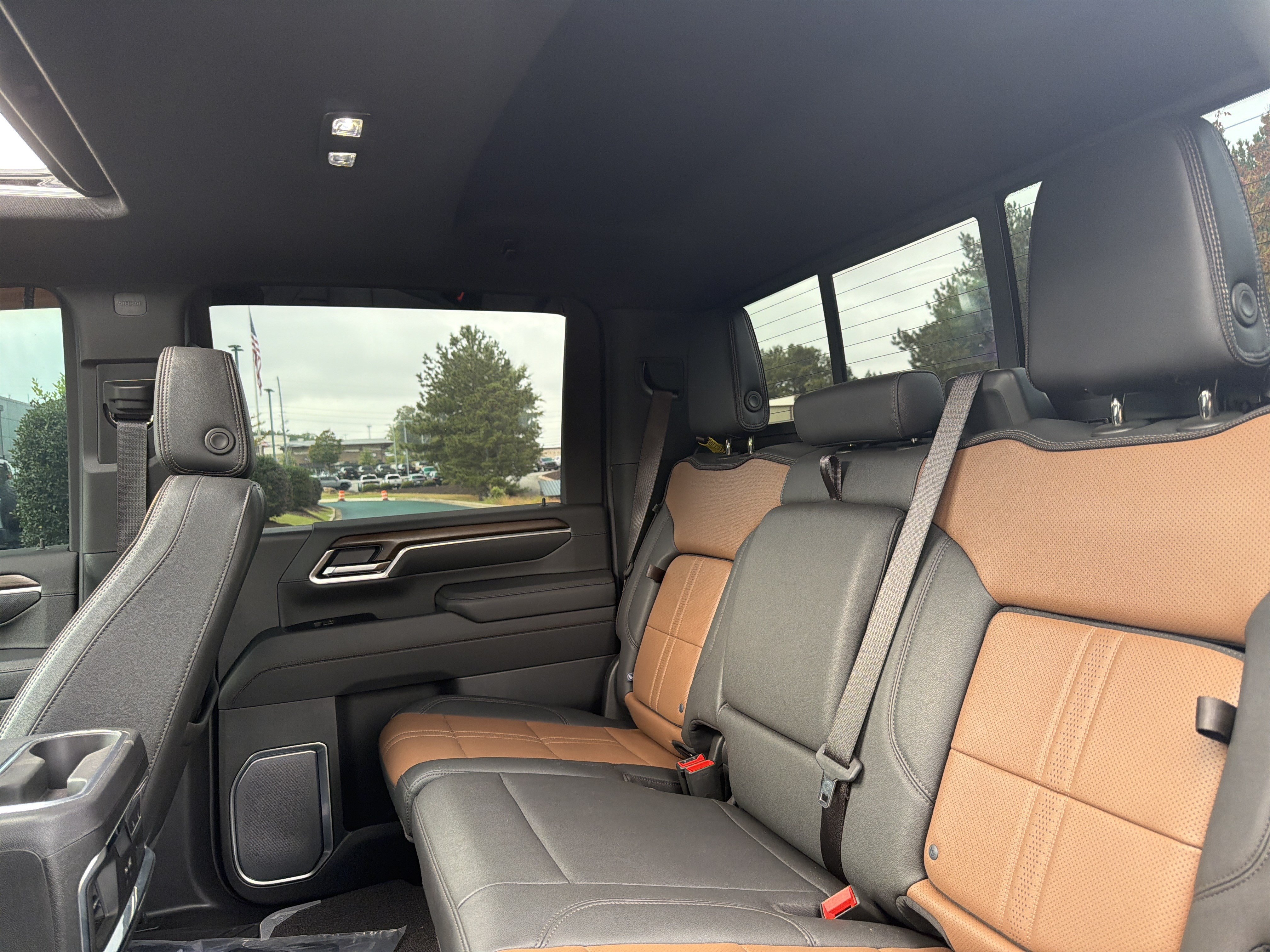 Used 2026 Chevrolet Silverado 3500 High Country w/ High Country Premium Package AWD/4WD image 10