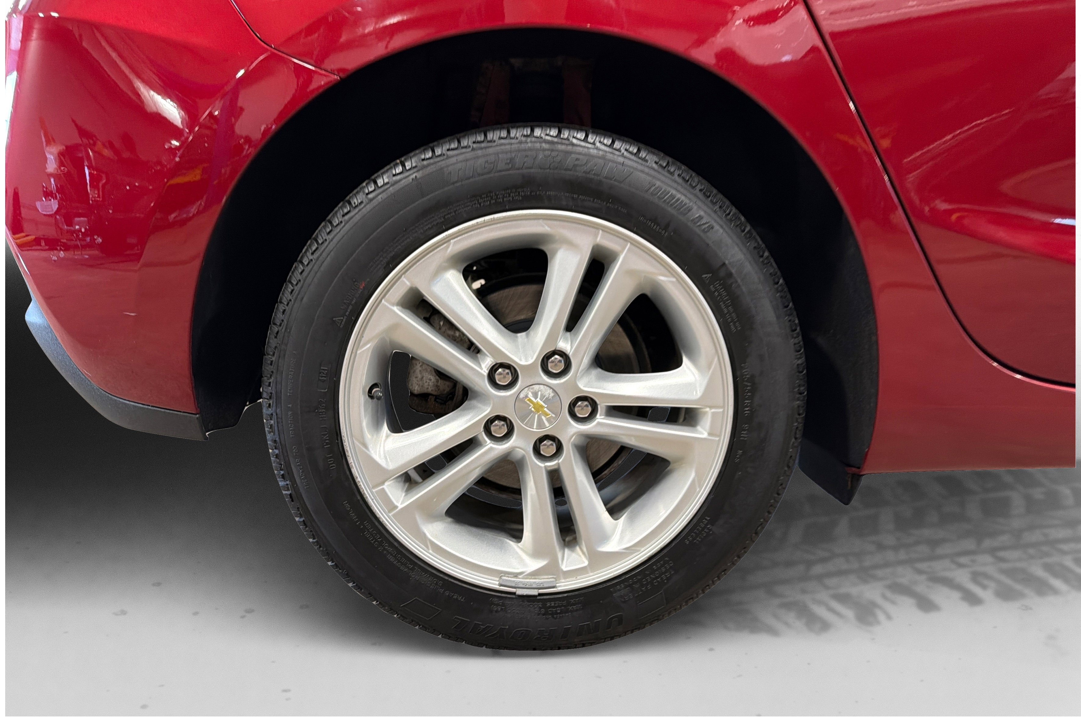 Used 2018 Chevrolet Cruze LT w/ Convenience Package FWD image 47