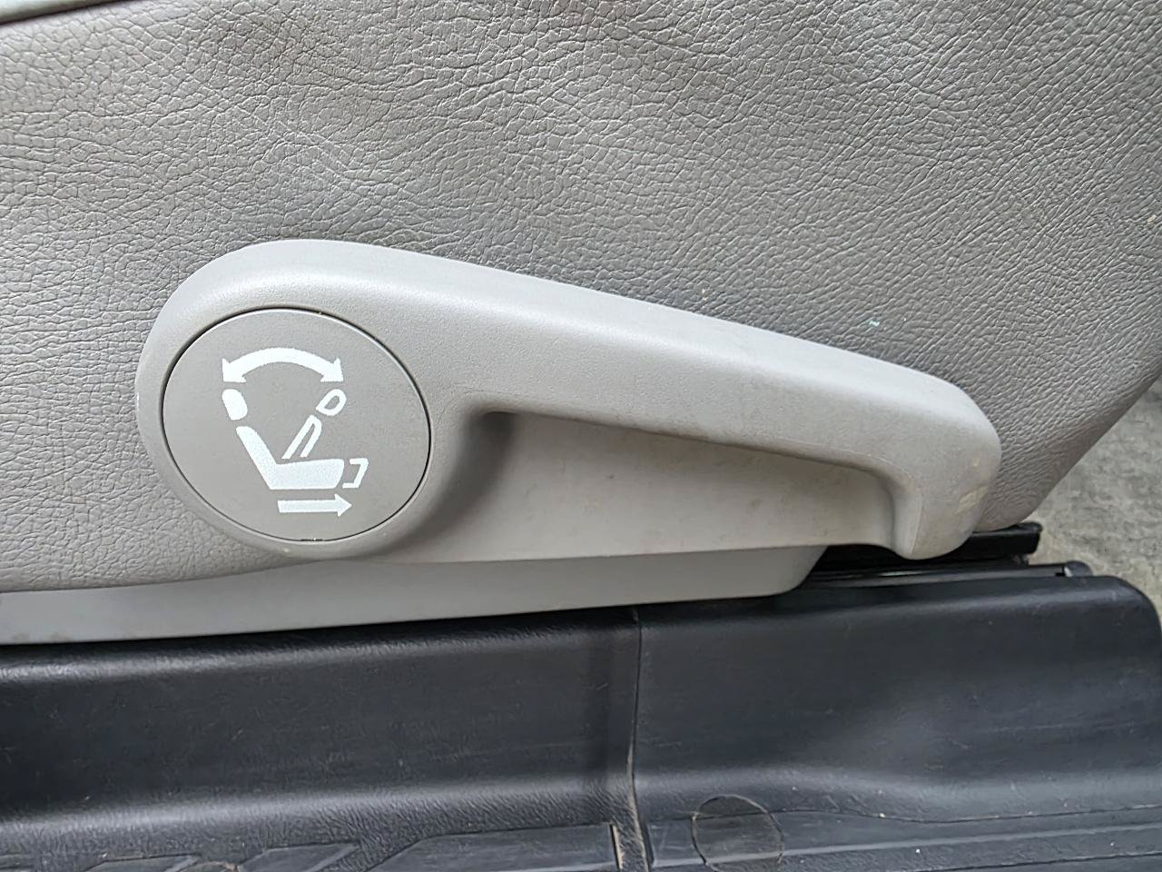 Used 2008 Toyota Sequoia Limited AWD/4WD image 71
