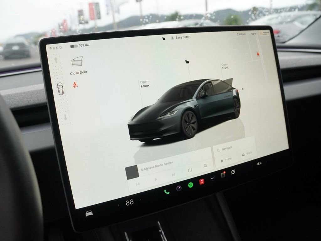 Used 2025 Tesla Model 3 Long Range image 11