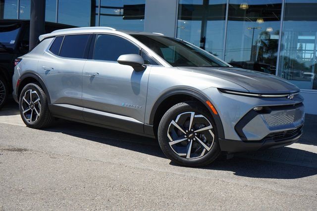 New 2026 Chevrolet Equinox EV LT image 1