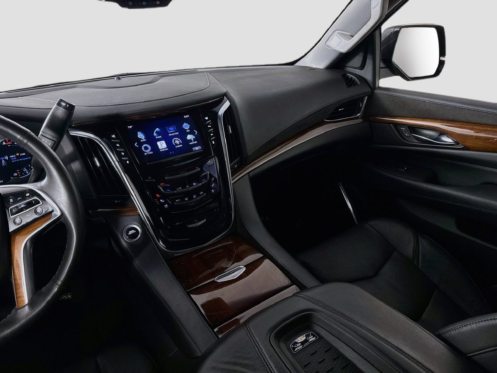 Used 2016 Cadillac Escalade Premium AWD/4WD image 30