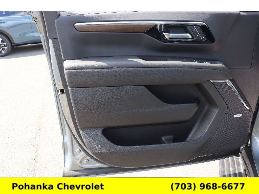 New 2026 Chevrolet Suburban High Country AWD/4WD image 25