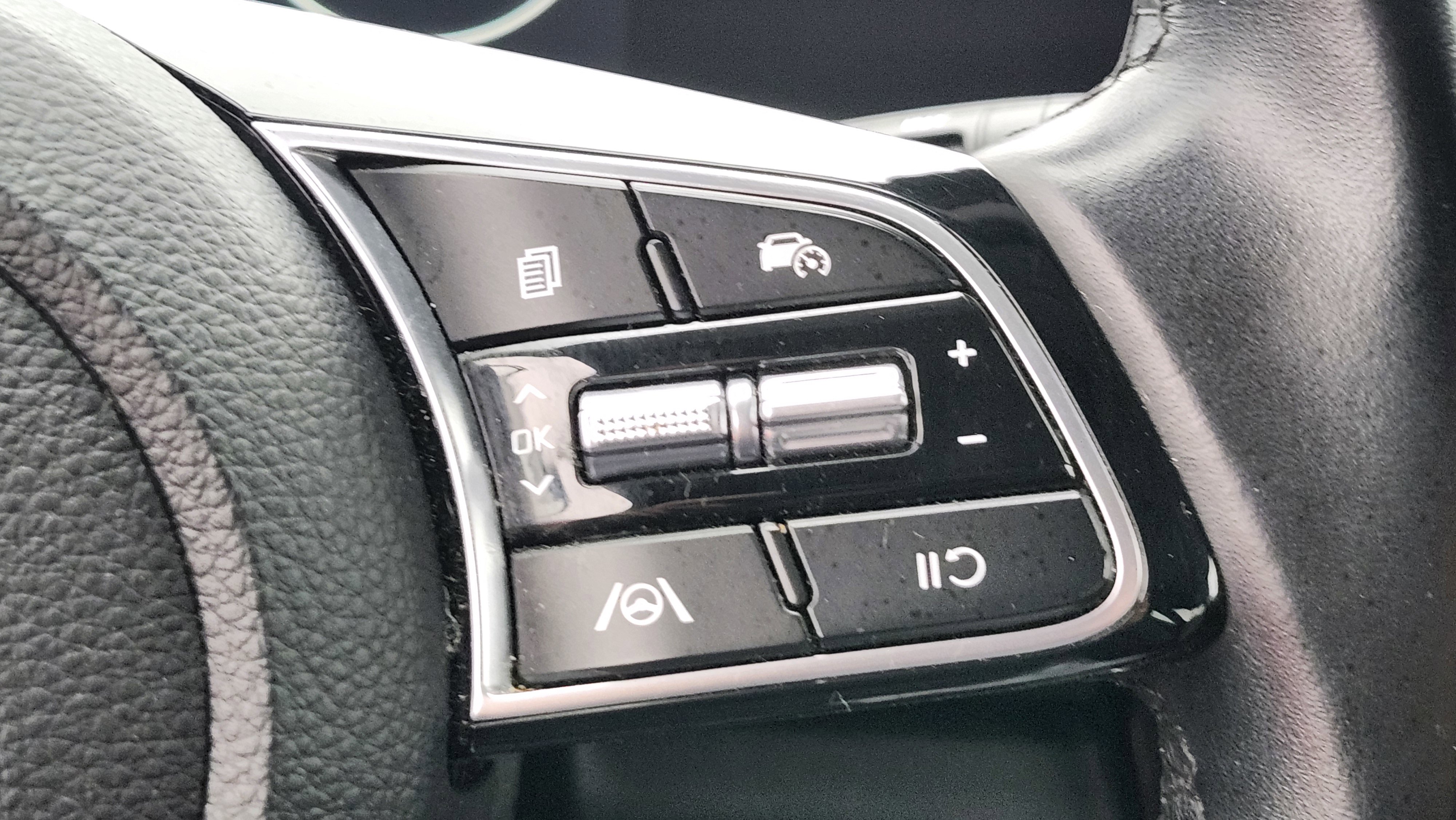 Used 2024 Kia Seltos S image 30