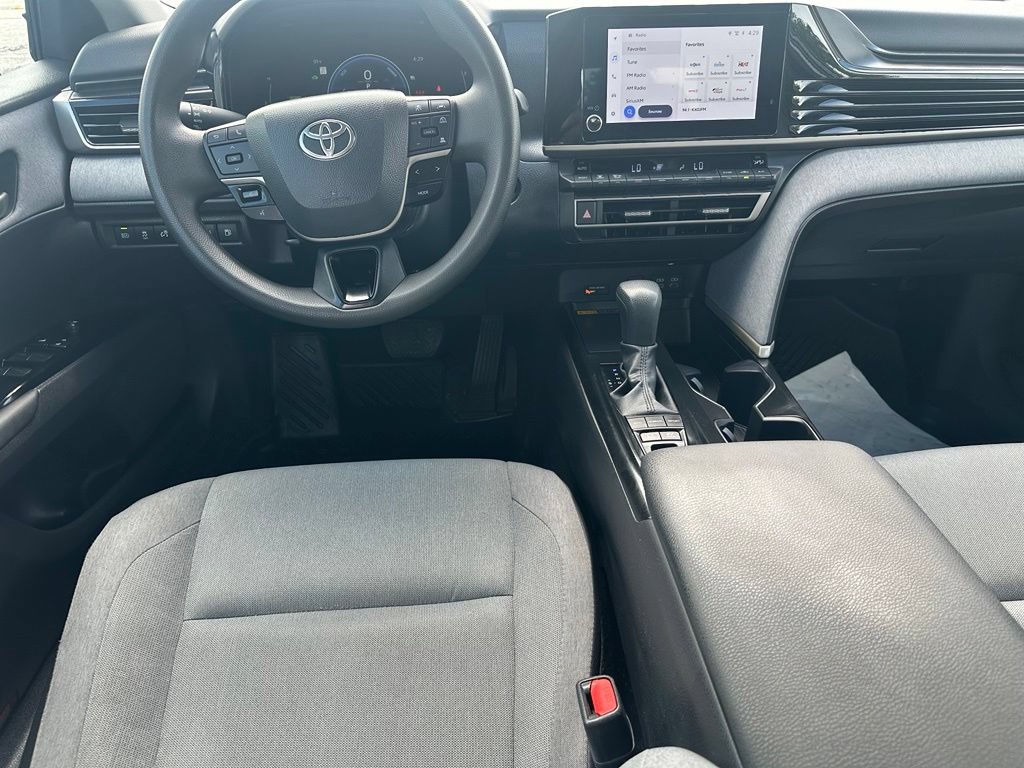 Used 2025 Toyota Camry LE w/ Convenience Package FWD image 23