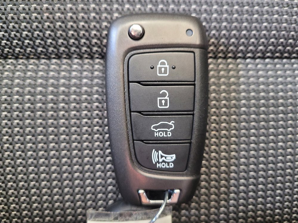 Used 2022 Hyundai Accent SE FWD image 32