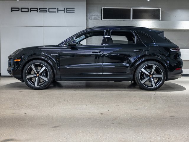 New 2026 Porsche Cayenne E-Hybrid image 2