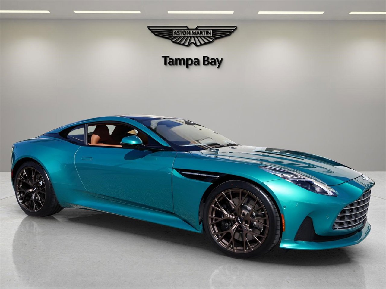 Used 2025 Aston Martin DB12 Coupe image 6