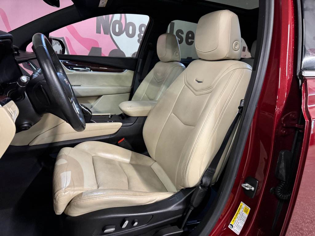 Used 2017 Cadillac XT5 Premium Luxury w/ Advanced Security Package FWD image 17