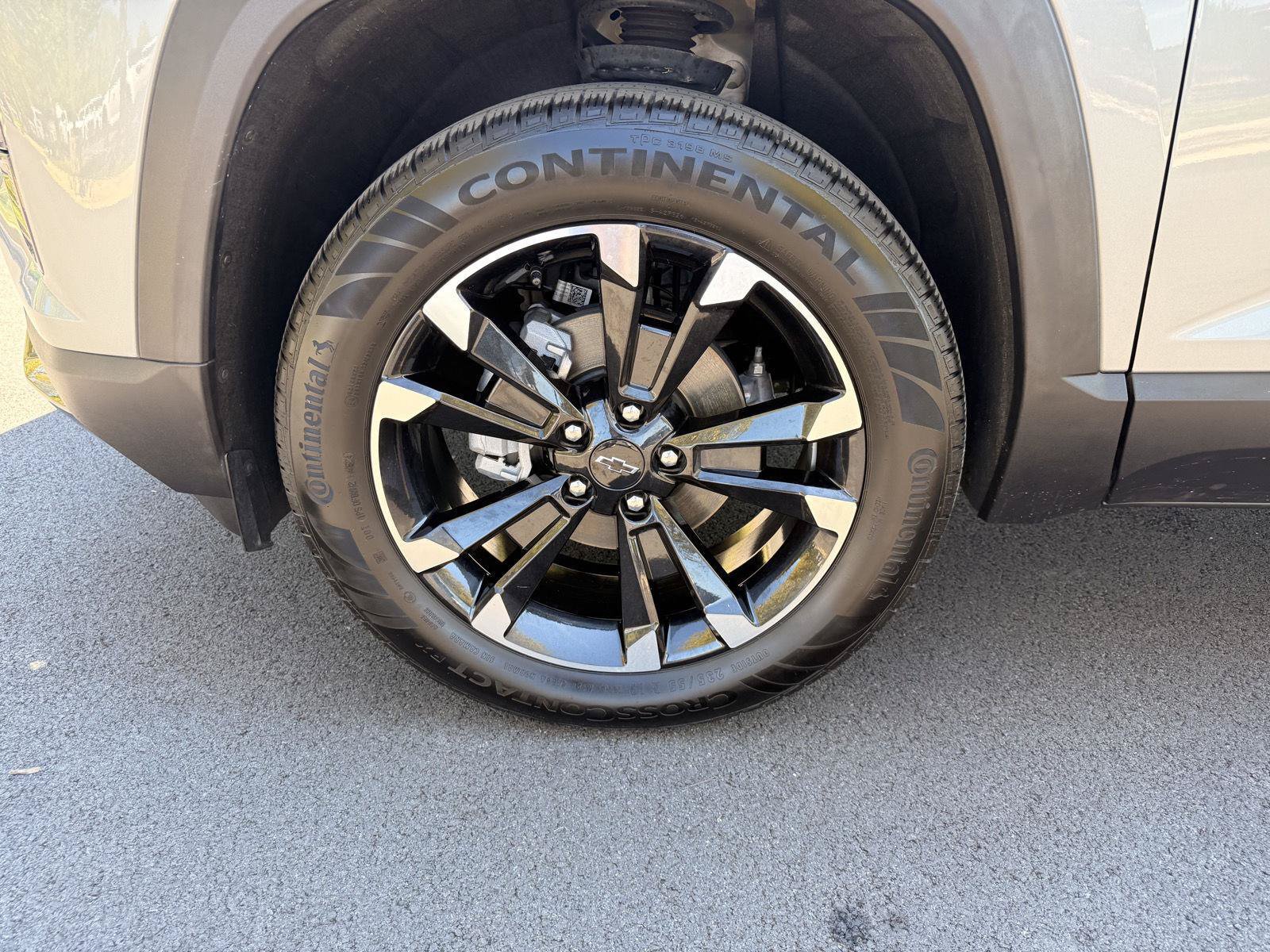 Used 2025 Chevrolet Equinox RS w/ Convenience Package III AWD/4WD image 9