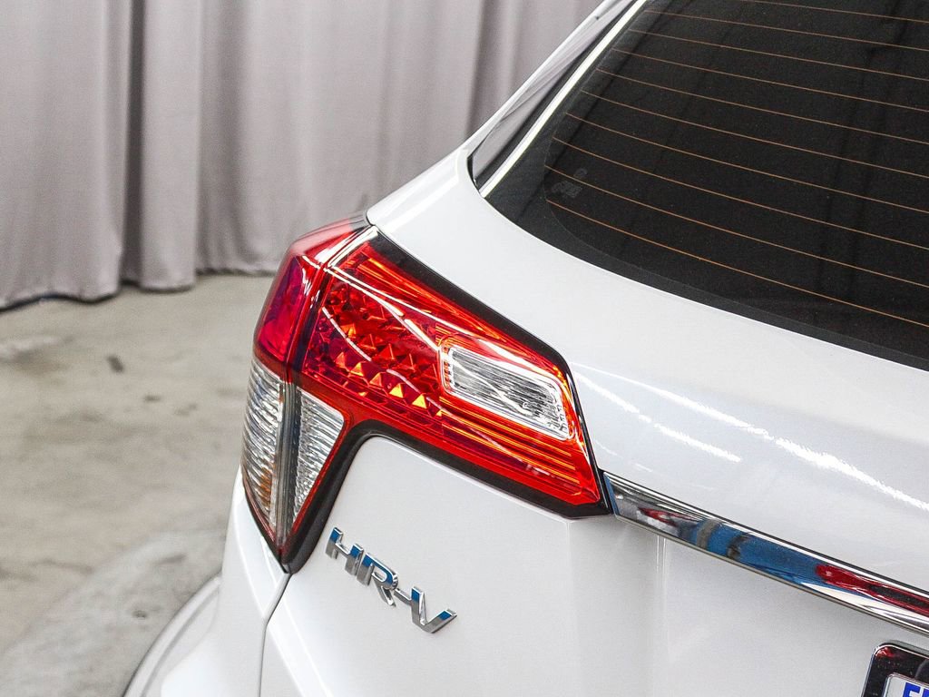 Used 2021 Honda HR-V LX image 7