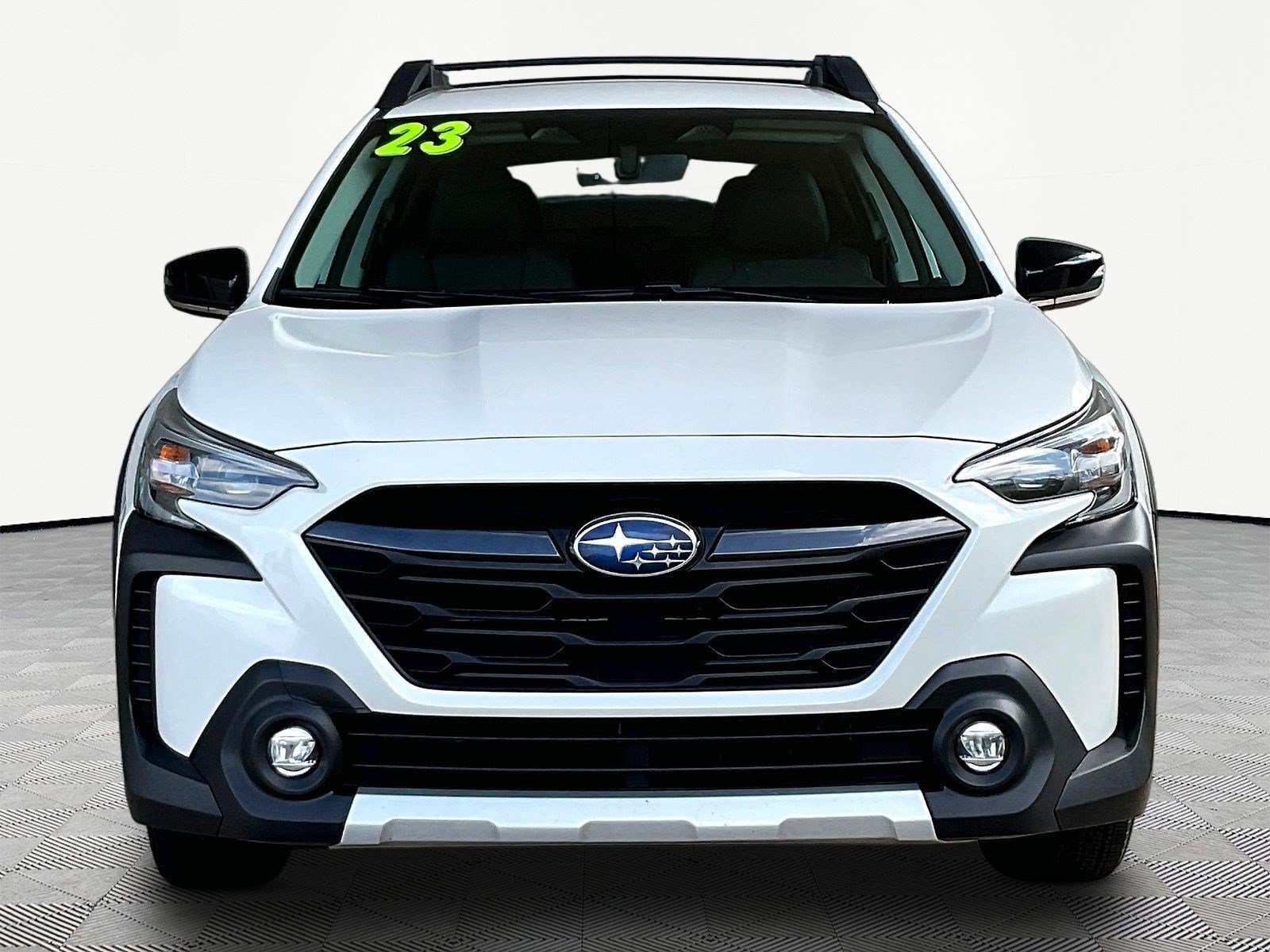 Used 2023 Subaru Outback Limited AWD/4WD image 2